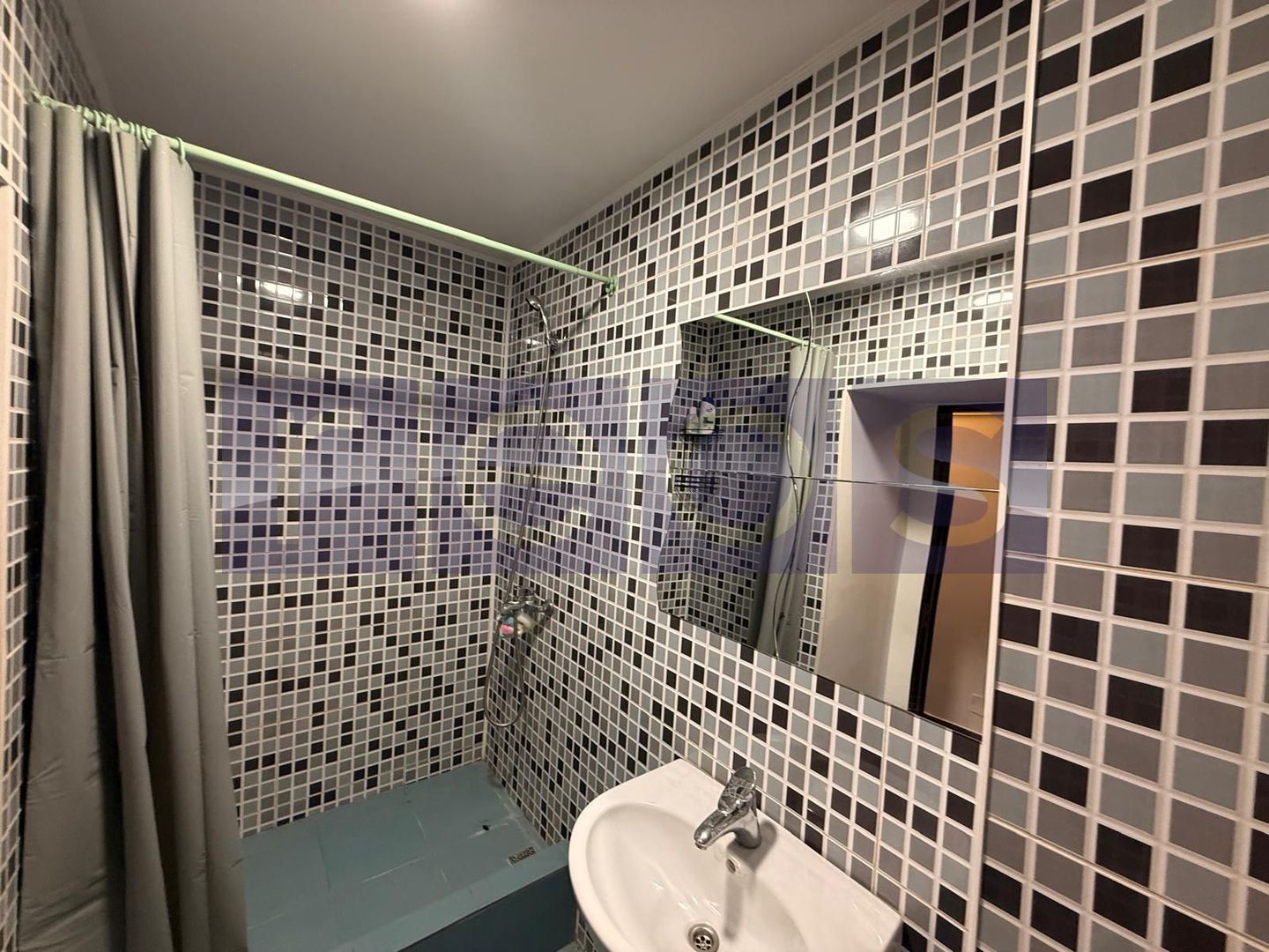 INCHIRIERE 3 CAMERE ZONA VITAN - Poză 11