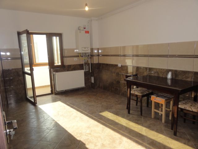 2 camere cu structura mare 65 mp utili - Poză 7