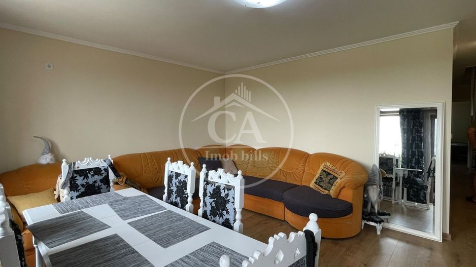 Casa de vanzare cu 3 camere tip duplex in zona Rogerius Oradea - Poză 2