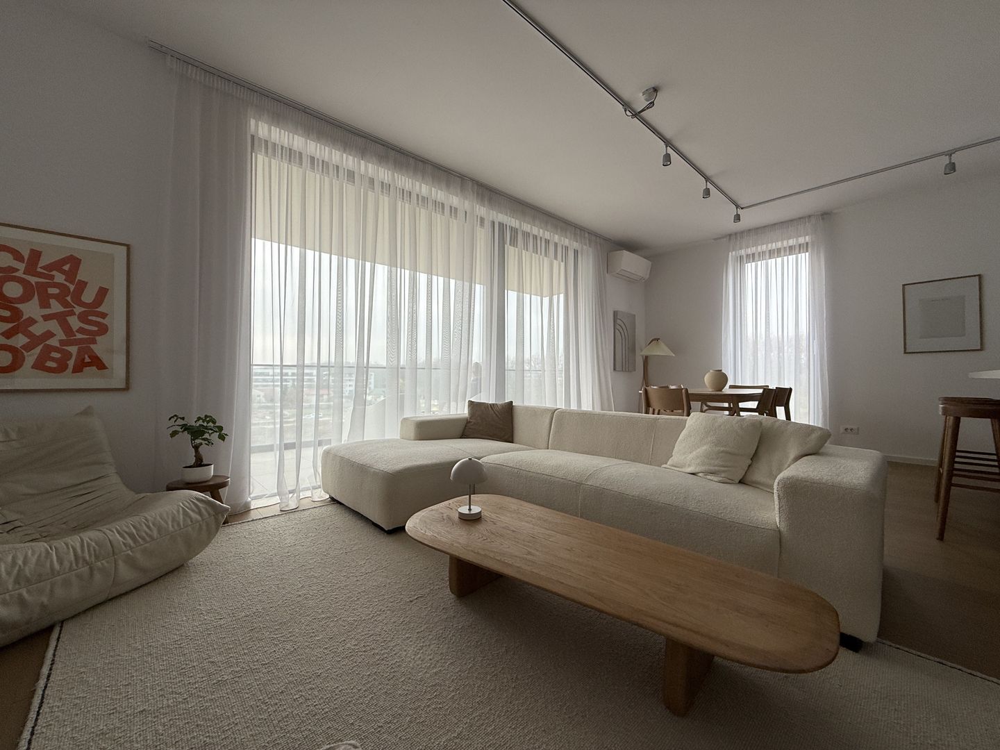 Apartament Jandarmeriei | Stejarii (The Ivy) - Poză 1