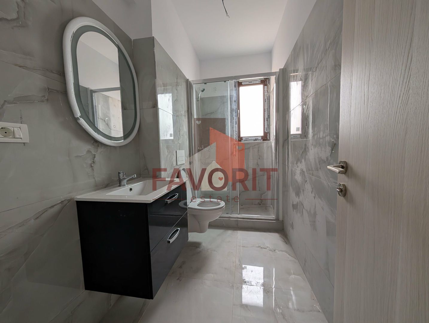 Langa ESO. 73 mp. Bloc nou cu lift. - Poză 7