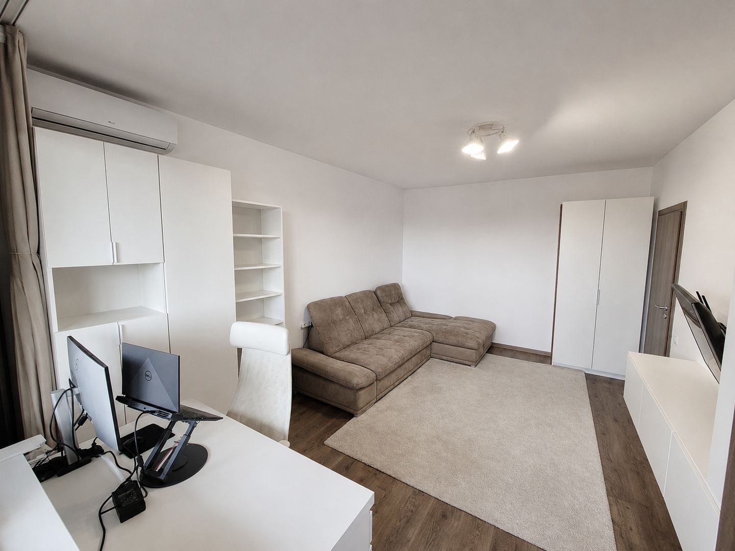 Apartament 3 camere de vânzare | Bloc nou | Parcare |  Rahova Salaj - Poză 2