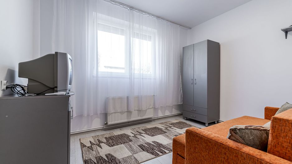 Apartament la cheie cu 2 camere la casa in Parneava Comision 0% - Poză 9