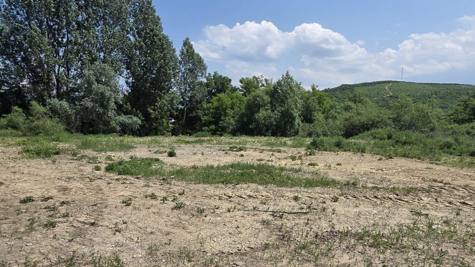 Teren de vânzare – 1.000 mp – Tărlungeni, zonă în dezvoltare - Poză 3
