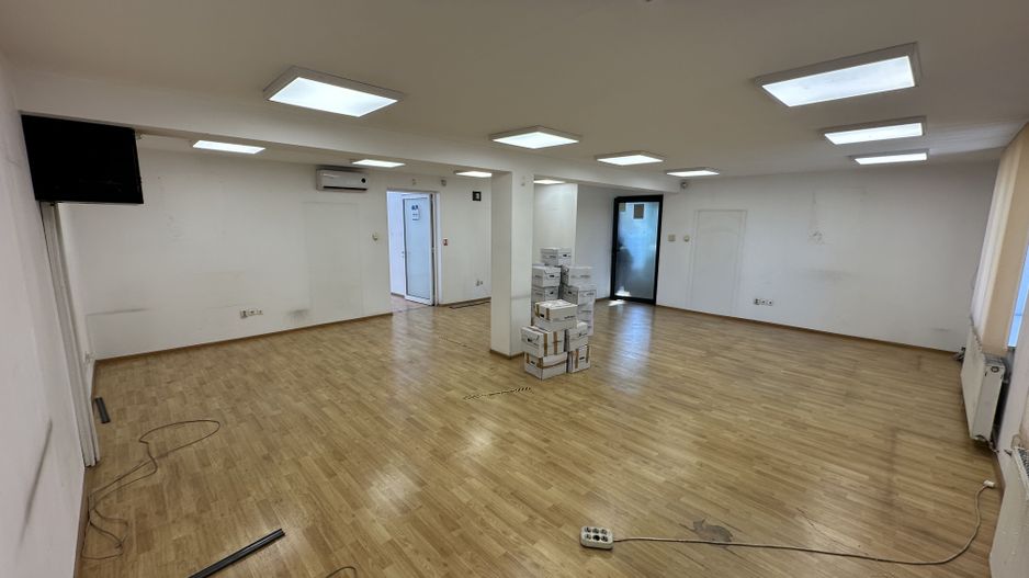 Spatiu de birou -zona strada Cluj/ 4 locuri de parcare - Poză 7