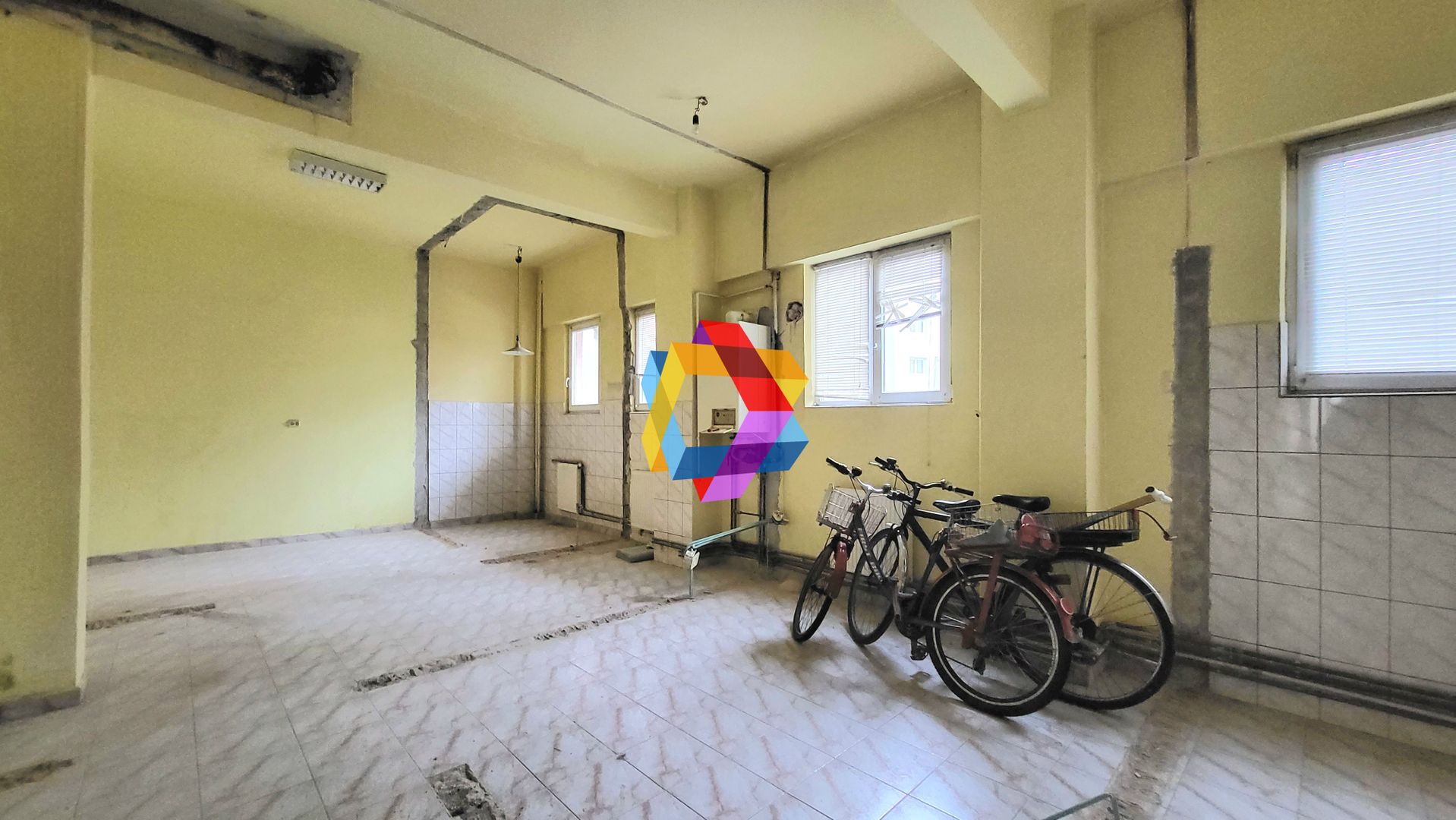 Spatiu comercial de închiriat Brasov - 80 mp cu vad comercial - Poză 7