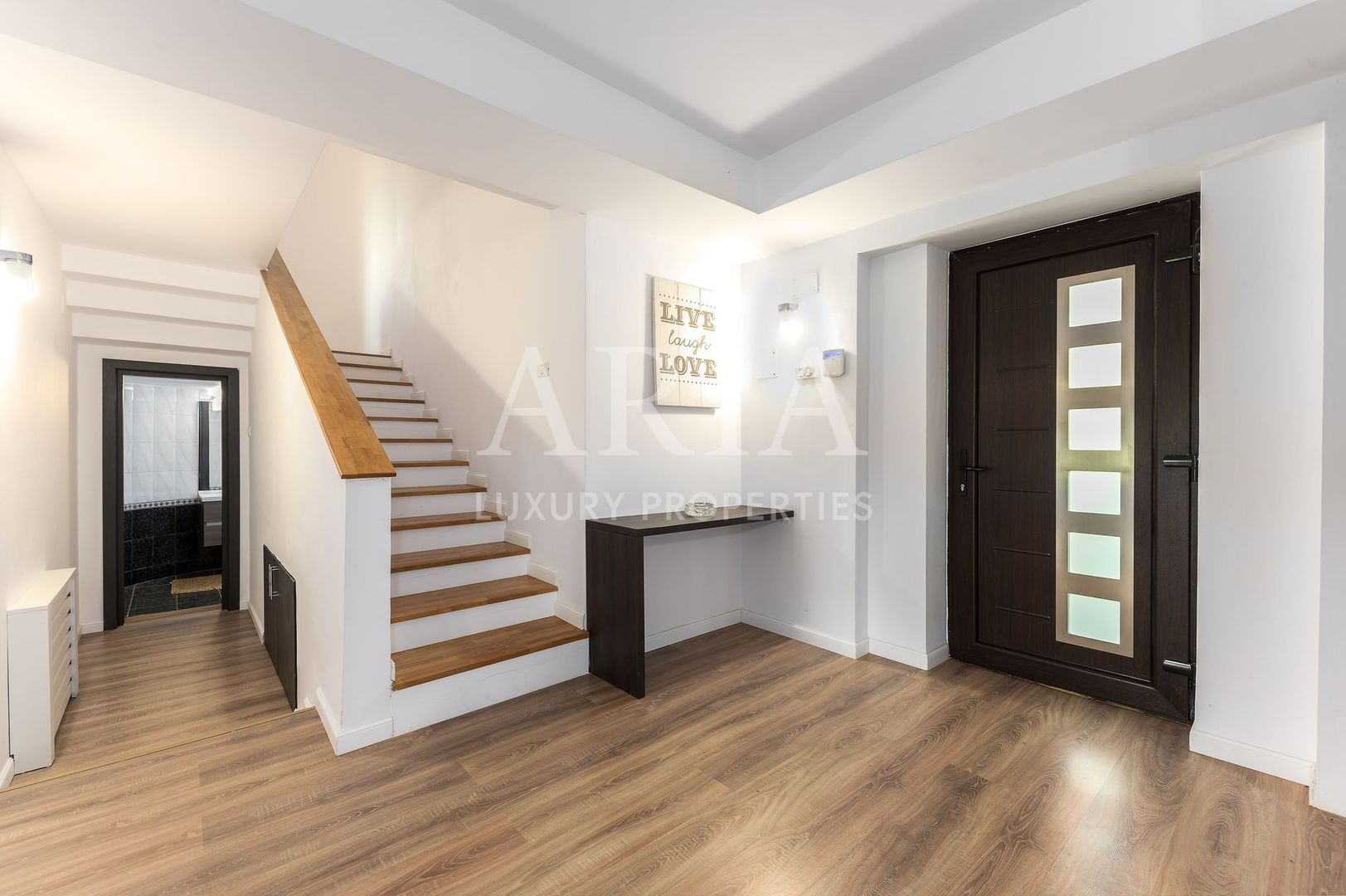 VILA SNAGOV WATERFRONT - PISCINA - PONTON 40M DESCHIDERE LA LAC - Poză 14