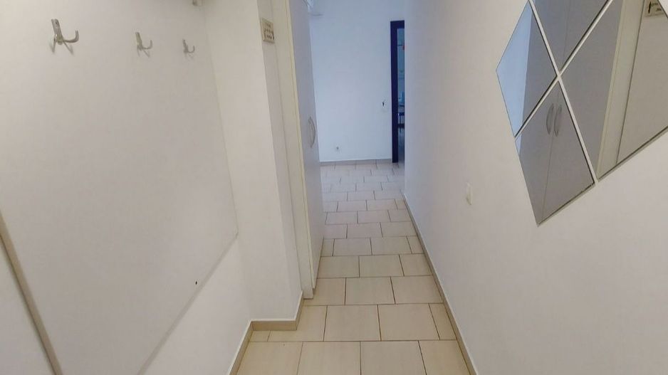 Apartament 2 camere de vânzare - Antiaeriana - Poză 2