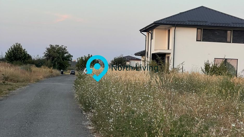 SUPER OCAZIE TEREN 700 M PRET EXCELENT! - Poză 1