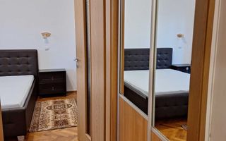 Apartament 84 mp utili  4 camere 3 dormitoare 2 balcoane  zona Strand I - Poză 3