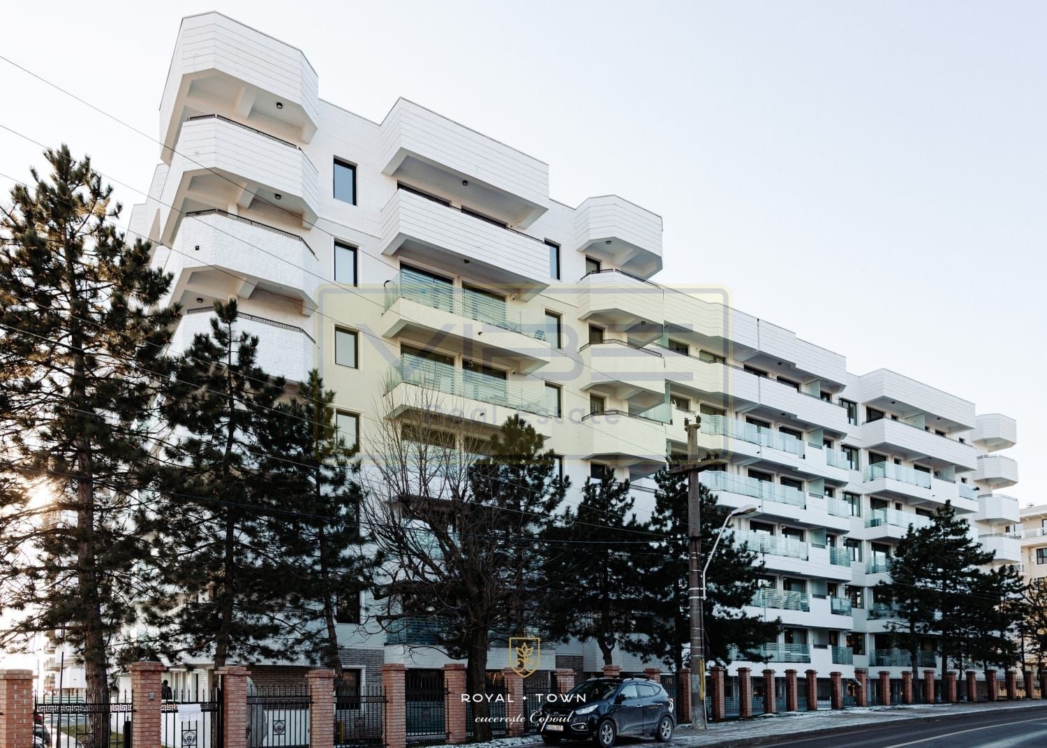 Royal  Town Copou - -INTABULAT -Decomandat - 2 Camere - 60mp - Poză 3