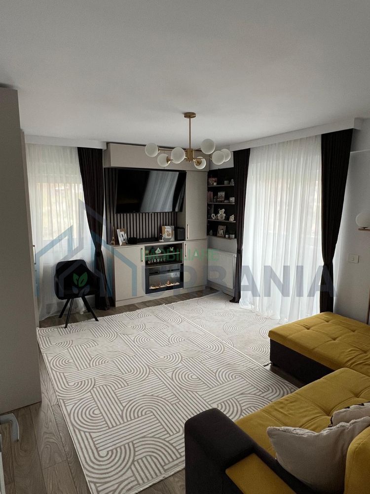 P. F. Apartament 3 camere / transformat 2 camere / Parcare / Boxa - Poză 2