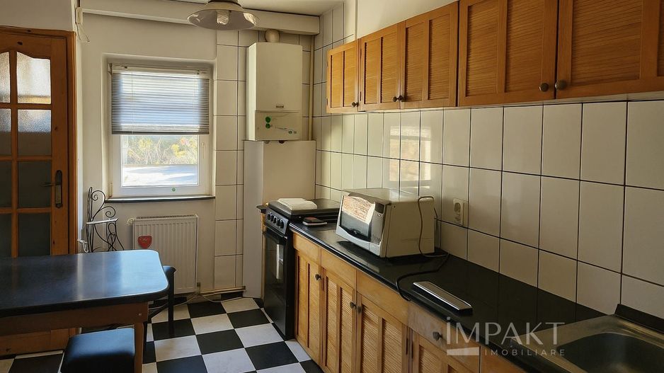Apartament cu 4 camere de inchiriat in zona Platinia - Poză 1