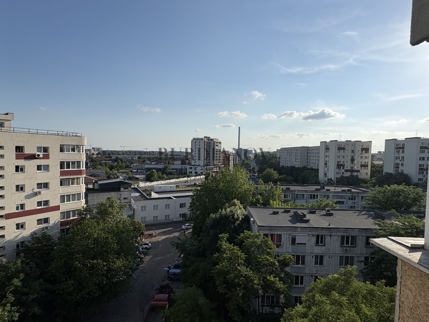 Apartament cu 3 camere - Centrală proprie - Metrou Apărătorii Patriei - Poză 13