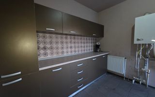 Tunari! Vila de inchiriat, pretabila pentru 15 - 20 muncitori - Poză 6