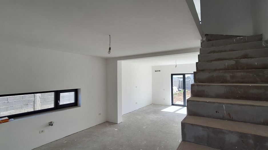 Duplex modern P+E cu 4 camere - Poză 20