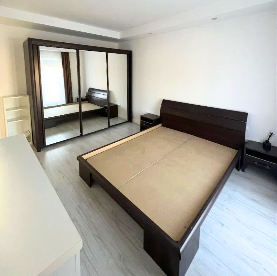 Casă înșiruită 3 camere de închiriat ansamblul Rezidențial Cosmopolis - Poză 8