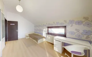 Casa individuala cu pivnita in Sura Mica, zona Salii de sport - Sibiu - Poză 18