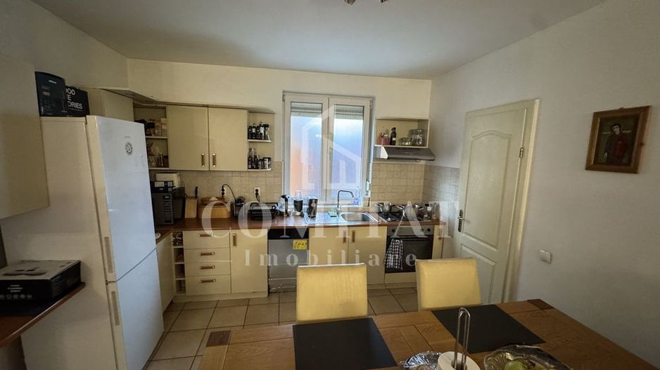 Apartament 3 camere, 104 mp, parcare, cartierul Andrei Muresanu - Poză 4