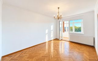 Bloc tip asociatie - zona Kiriac. 4 camere, 3 balcoane. Garaj si boxa. - Poză 5