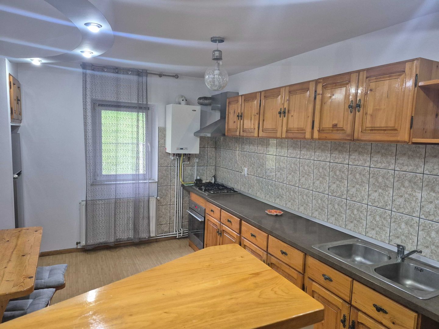 Apartament modern 2 camere parter 60 mp utili zona Vasile Aaron - Poză 3