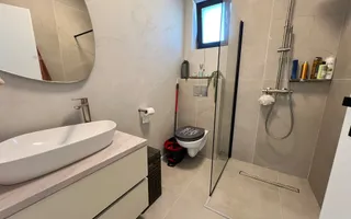 Casa individuala - 4 camere - 2 bai - la 5 min de RATB - Poză 21