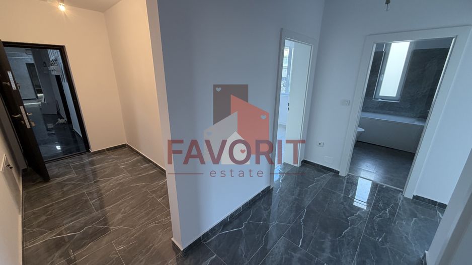 Disponibil imediat. Decomandat. TVA 21% inclus in pret - Poză 3