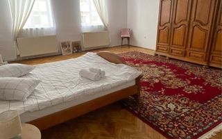 Casa de inchiriat pe strada De Mijloc - Poză 2