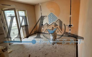 Apartament semi renovat de vânzare in Sebeș - Poză 2