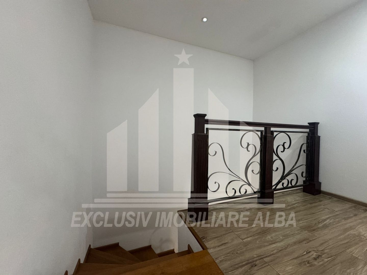 Casa insiruita de vanzare, Cetate - Poză 7