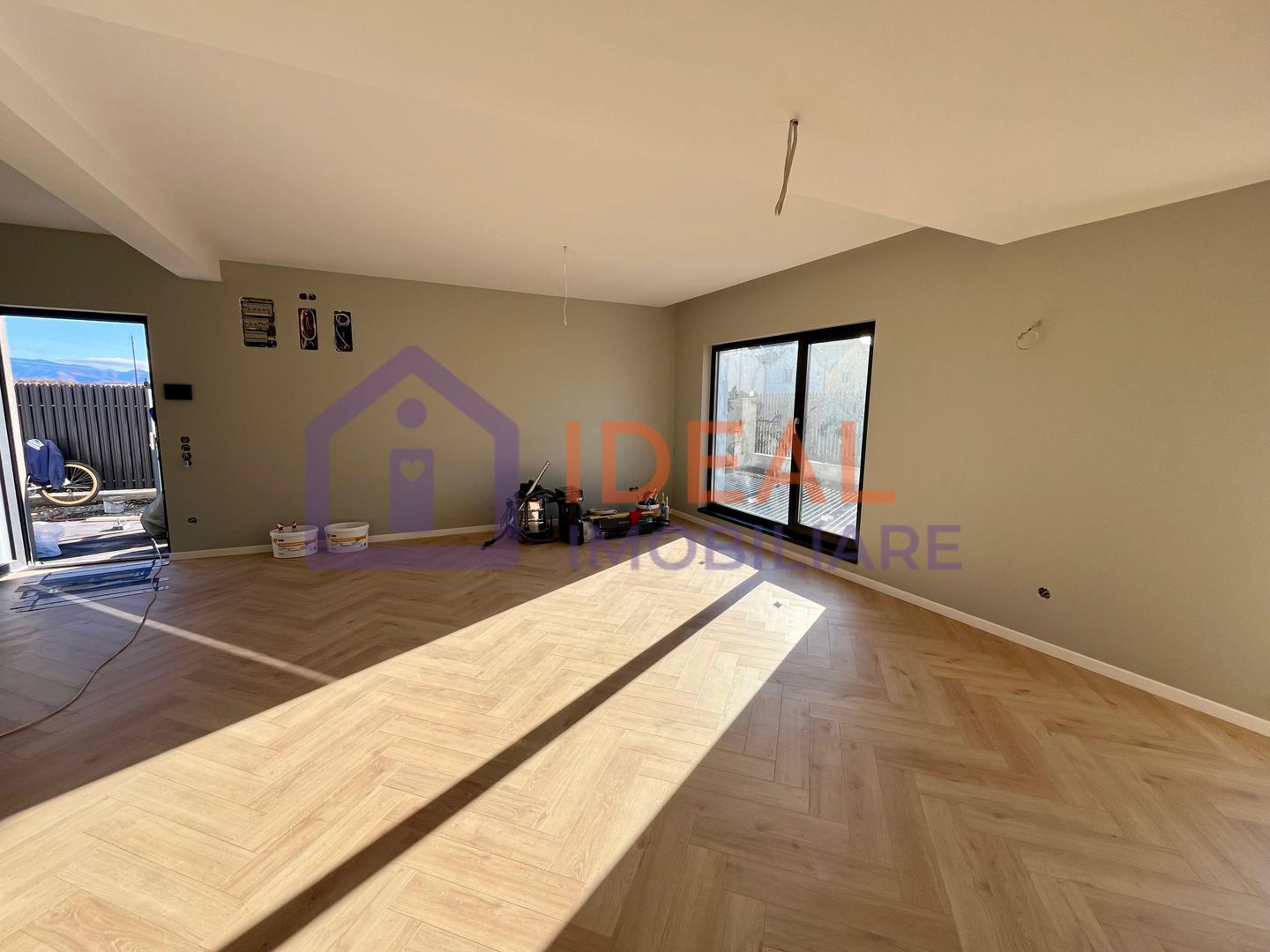 Apartament premium cu 4 camere și curte proprie – parter - Poză 1