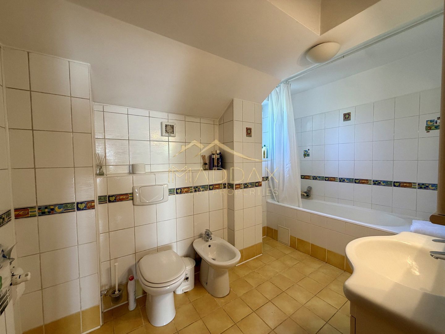 Vila cu 6 camere *485 mpc // *1.670mp teren* // 8 locuri parcare // Sisești - Poză 41