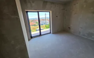 Duplex semifinisat, 4 camere,  250 mp teren, zona Schit - Poză 22