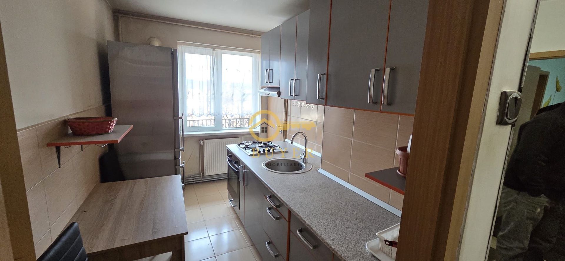 Apartament cu 2 cam si balcon-  Etaj 2, pretabil investitie - Poză 1