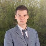 Vali Tofan - TRÎMBIȚAȘU ESTATE