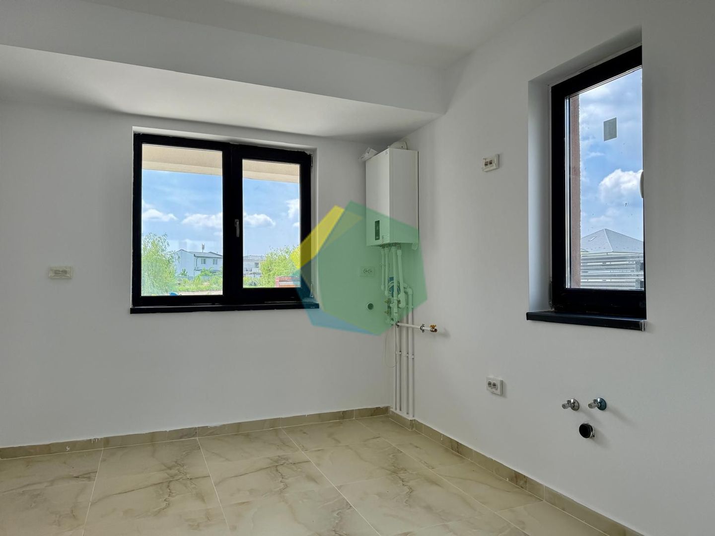Vila duplex moderna nouă în Otopeni | Curte 160mp | Mutare imediată - Poză 7