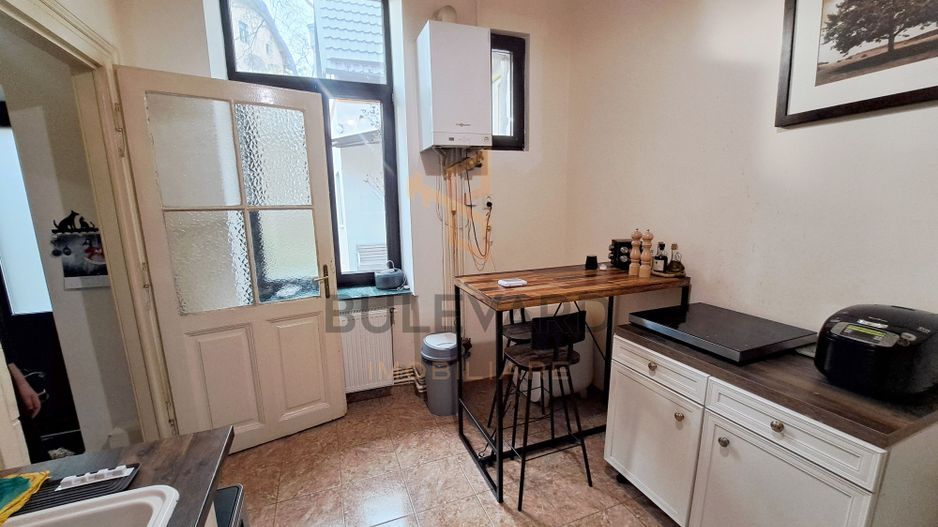 Apartament 2 camere la casa, curte si garaj! zona centrala! - Poză 13