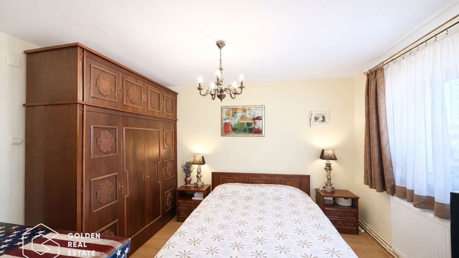 Apartament 5 camere decomandat, cu garaj si boxa, zona Vlaicu - Poză 5