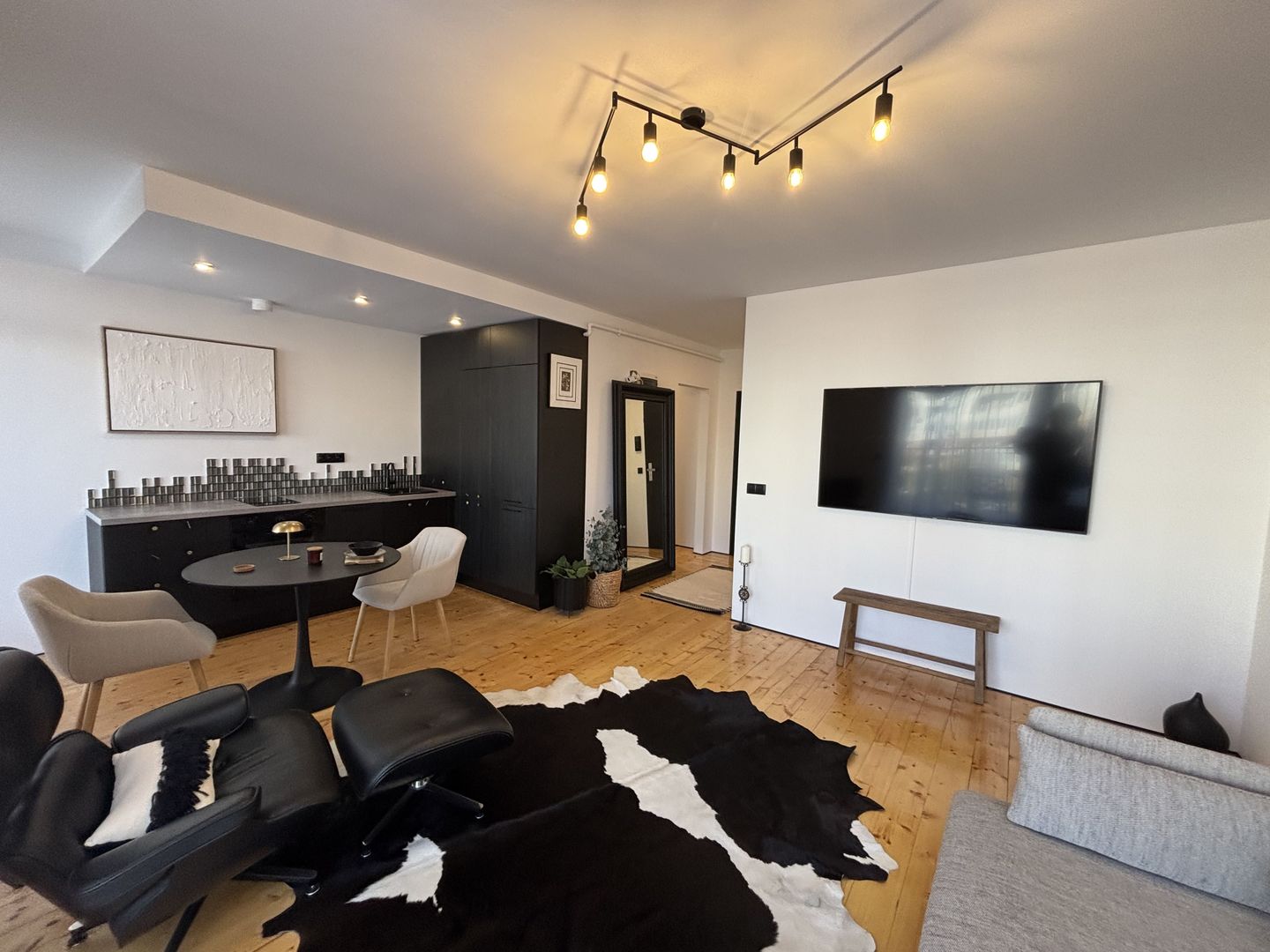 Apartament 2 camere in imobil nou zona Soarelui - Poză 2