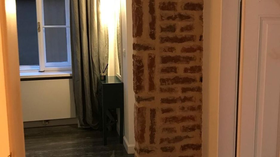 2 Camere Stilate | Medicina | Vedere Parc & Șemineu Decorativ - Poză 8