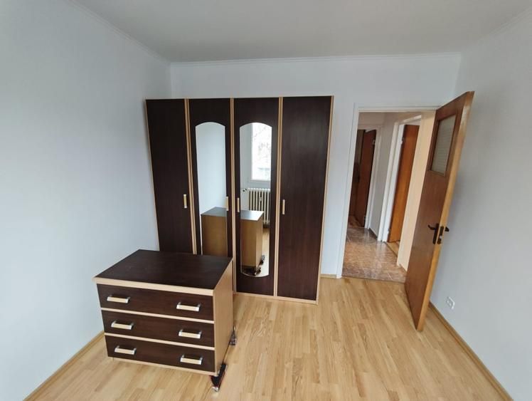 Apartament 3 camere la 7 minute Metrou Sudului, Piața Străduintei - Poză 7