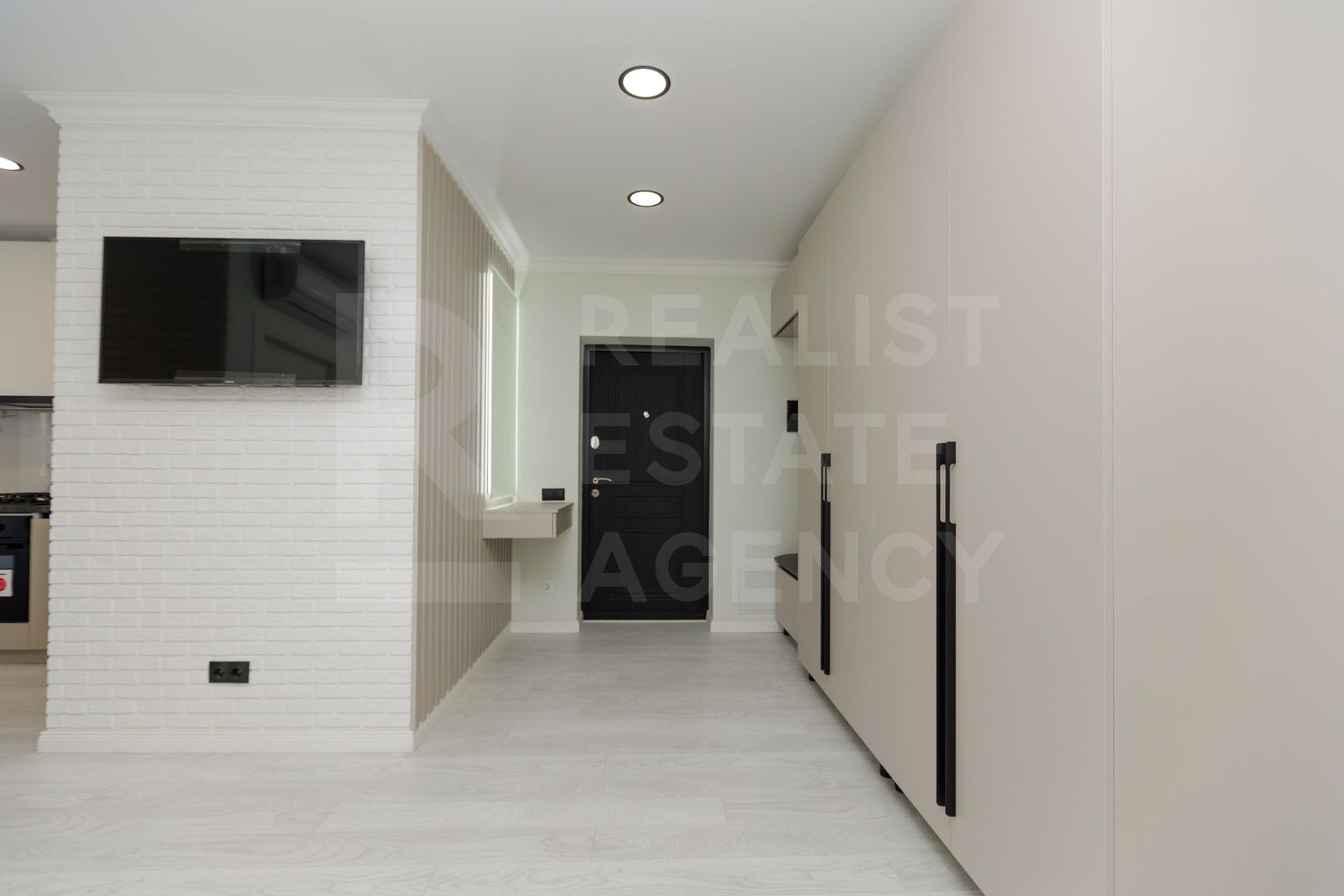 Vânzare, apartament, 2 dormitoare, str. Ion Buzdugan, Buiucani - Poză 10