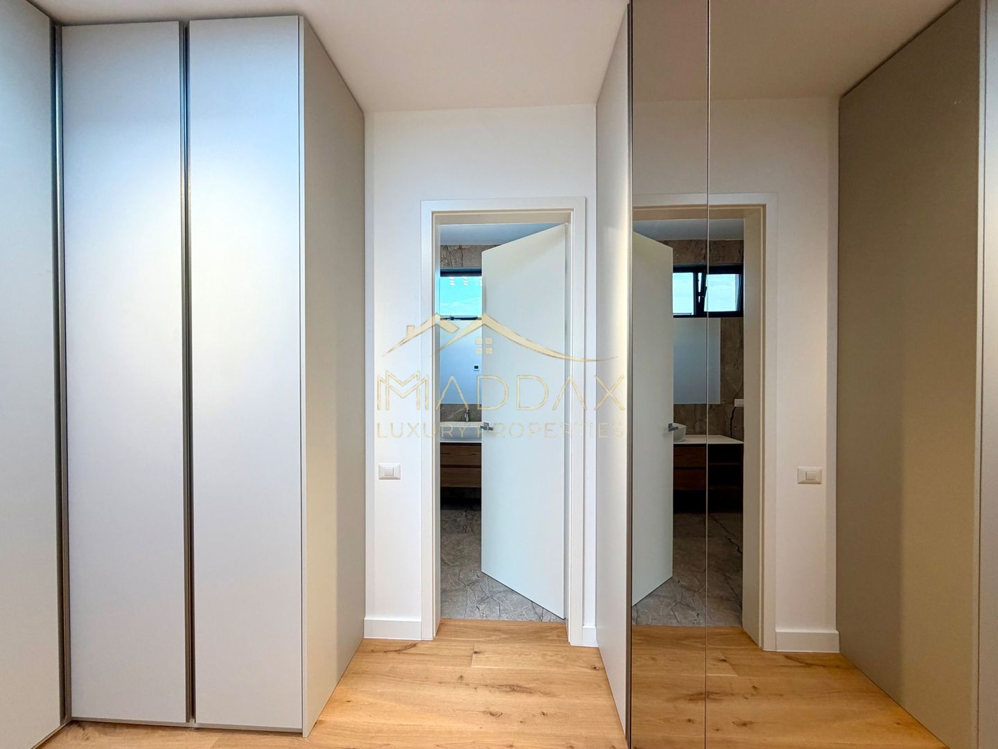 Vila Exclusivista in Mijlocul Naturii *959mp teren*/ 420mpc / Balotesti - Poză 51