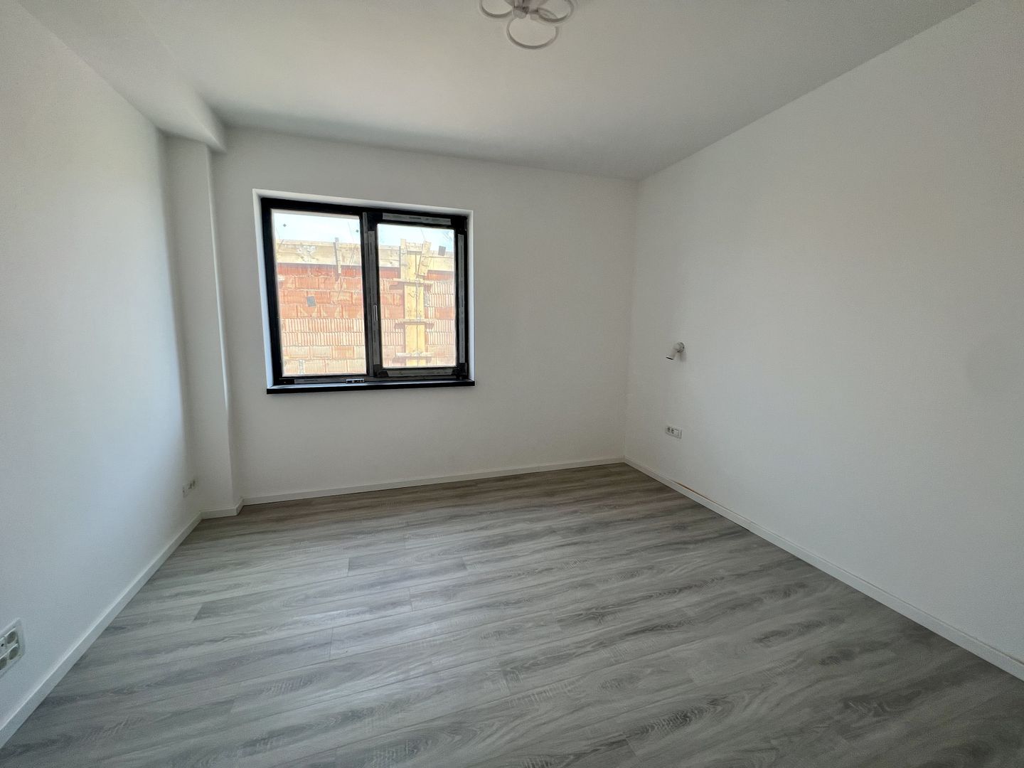 CASA DE INCHIRIAT - Poză 13