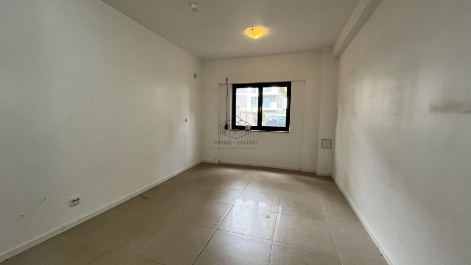 VILA CU 5 CAMERE LA INCHIRIERE PE MALUL LACULUI STRAULESTI - Poză 3