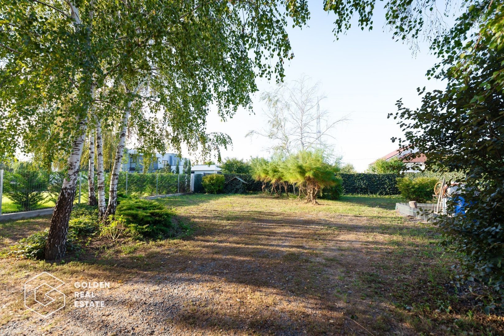 1/2 Duplex avangardist, la rosu, in Mosnita Noua - Poză 6