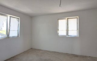 VANZARE VILA DIN BCA + TEREN 1.400 MP | STRADA PRINCIPALA | CRANGU, TELEORMAN - Poză 11