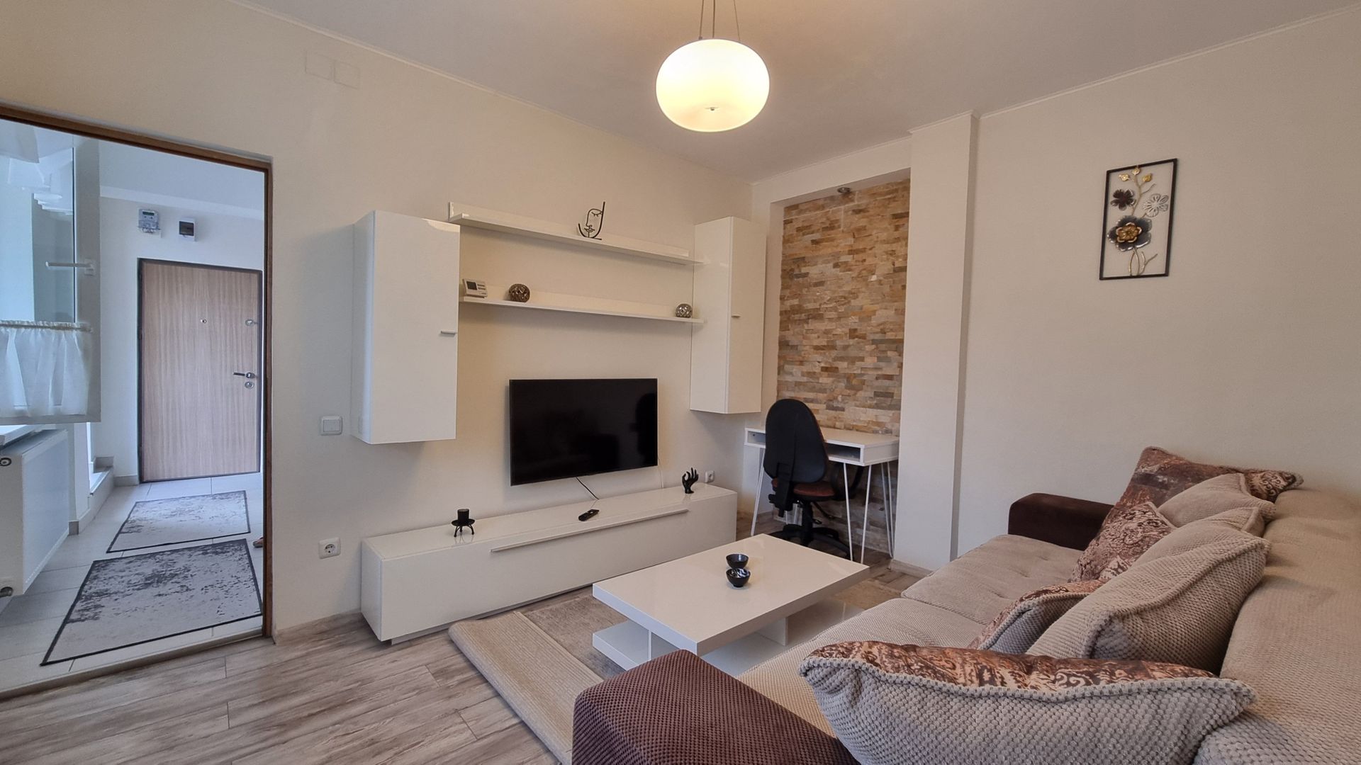 Apartament in vila // Renovat // Foisorul de Foc - Poză 1