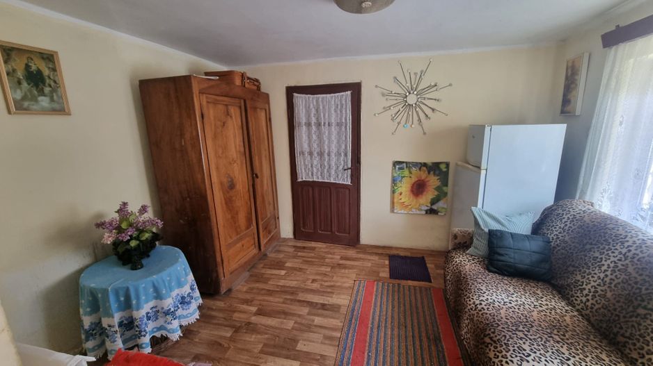 Casa modesta cu teren generos, zona Magura, - Poză 8