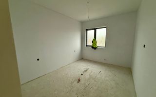 Duplex cu perete dublu cu toate utilitatile | Sanandrei - Poză 2